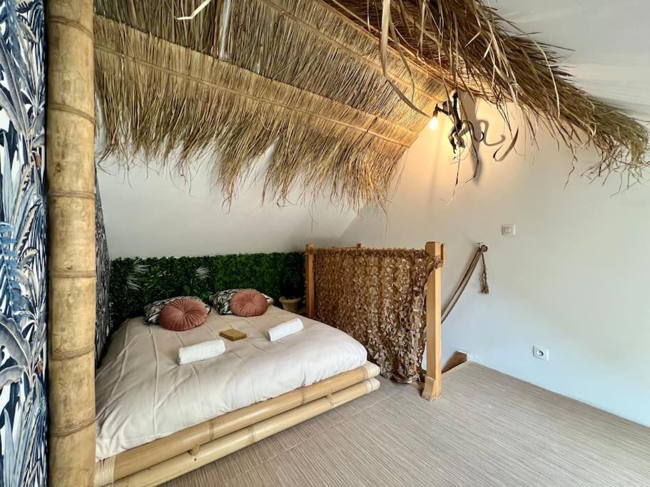 Nuit Dans La Jungle - Love Room Souppes-sur-Loing المظهر الخارجي الصورة