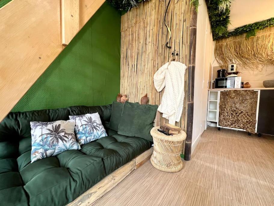 Nuit Dans La Jungle - Love Room Souppes-sur-Loing المظهر الخارجي الصورة