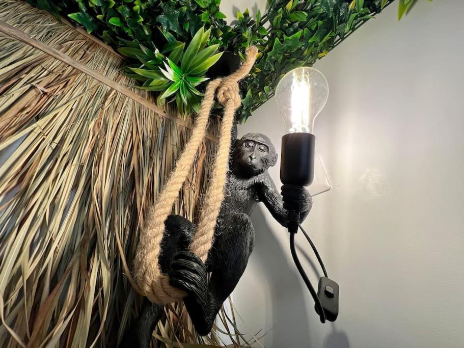 Nuit Dans La Jungle - Love Room Souppes-sur-Loing المظهر الخارجي الصورة